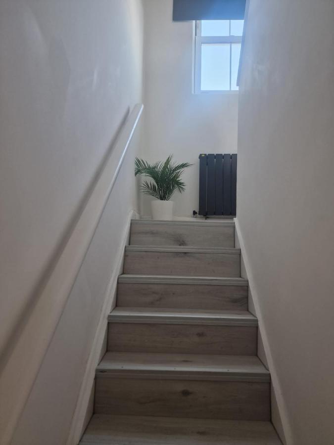 Collier'S Wood En-Suite Apartments Londres Exterior foto